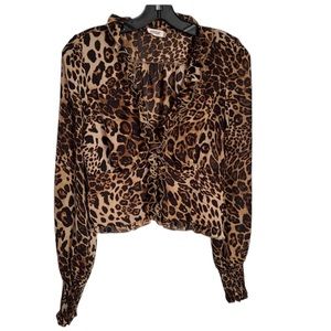 ESSUE LEOPARD PRINT CROPPED TOP